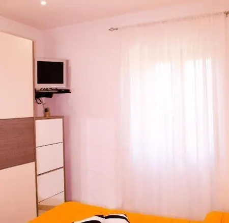 Butterfly Apartment